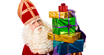 Sinterklaas met cadeaus