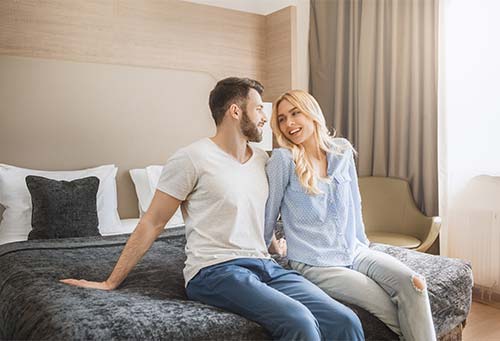 couple in the hotel room