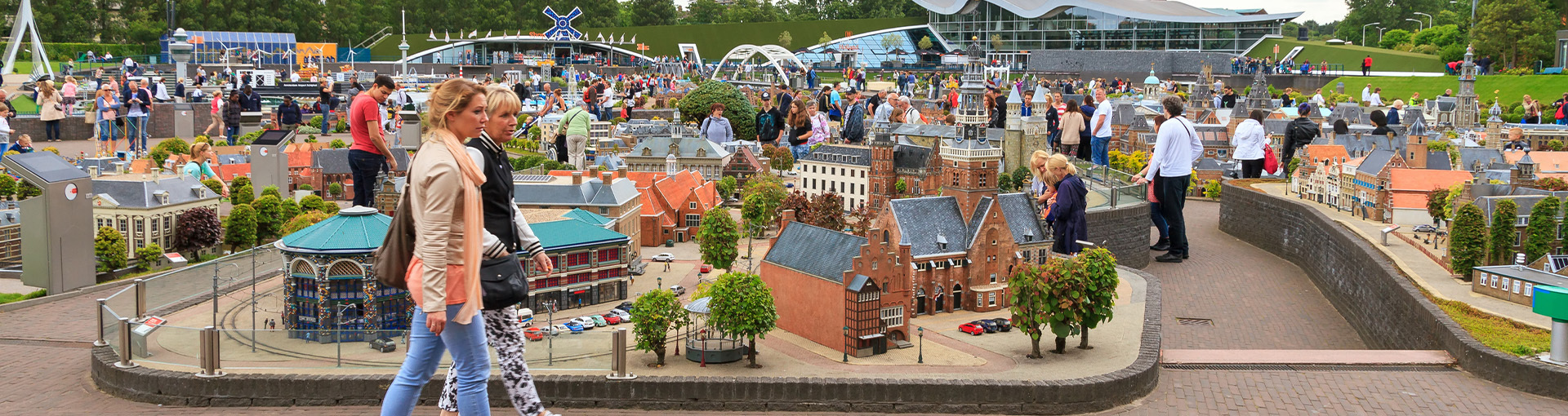 1920 x 510 Madurodam