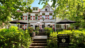 Pand ingang Fletcher Hotel-Restaurant Boschoord