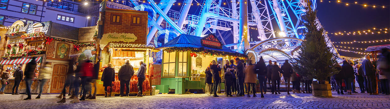 Dusseldorf Kerstmarkt, plein met reuzenrad