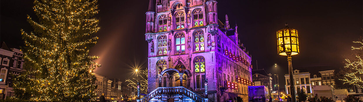De kerk tijdens Gouda bij kaarslicht