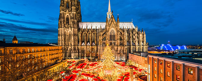 Kerstmarkt van Keulen van boven