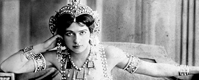 Zwart-wit foto van Mata Hari