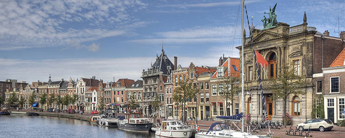 Teylers Museum aan het water